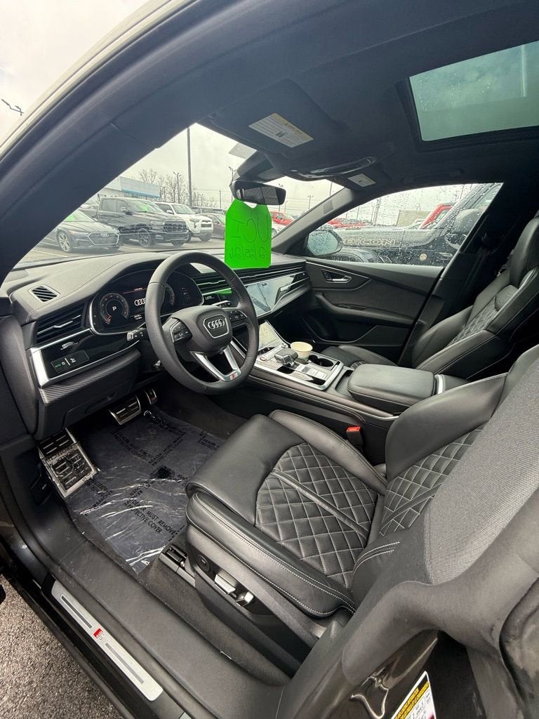 2024 Audi SQ8 Premium Plus