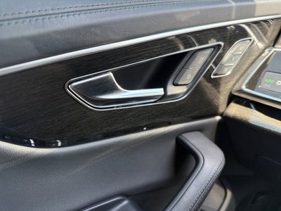 2022 Audi Q8 Prestige