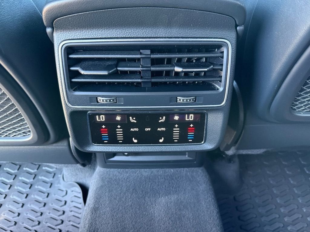 2022 Audi SQ7 Prestige