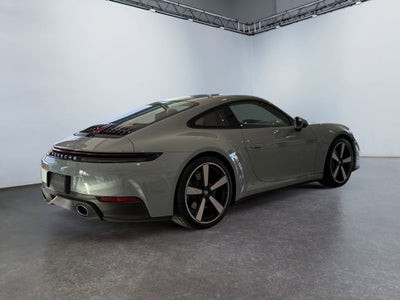 2025 Porsche 911 Carrera