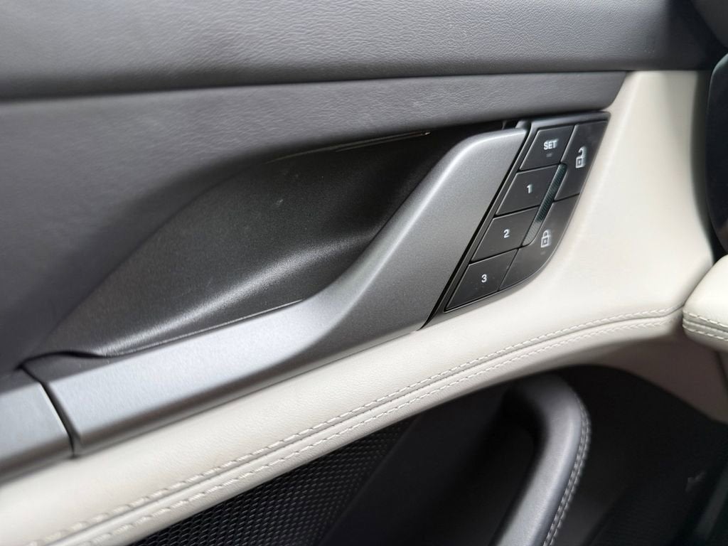 2025 Porsche Taycan Base