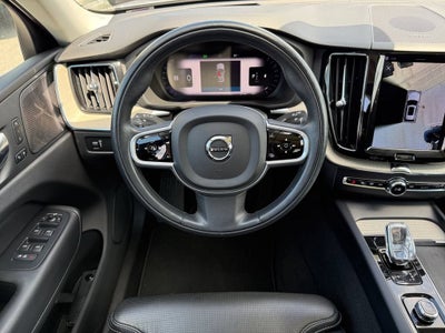 2022 Volvo XC60 Inscription