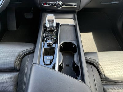 2022 Volvo XC60 Inscription