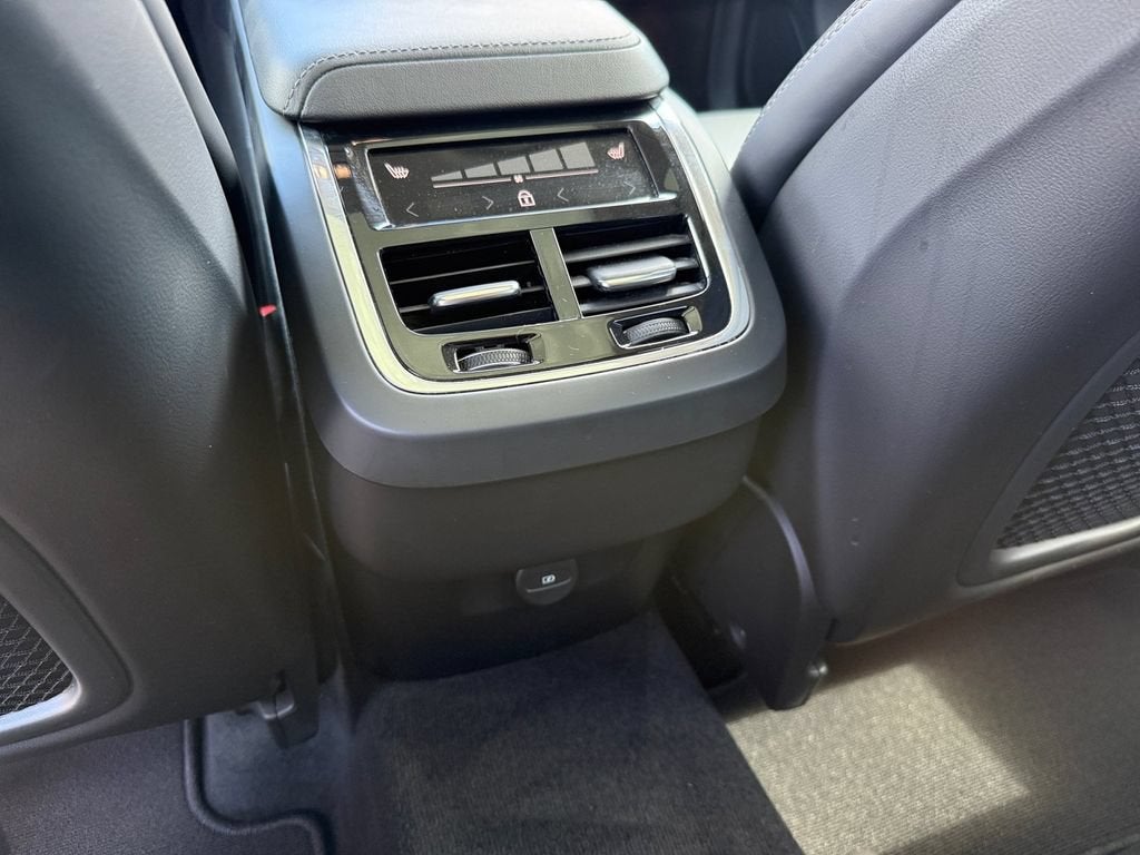 2022 Volvo XC60 Inscription