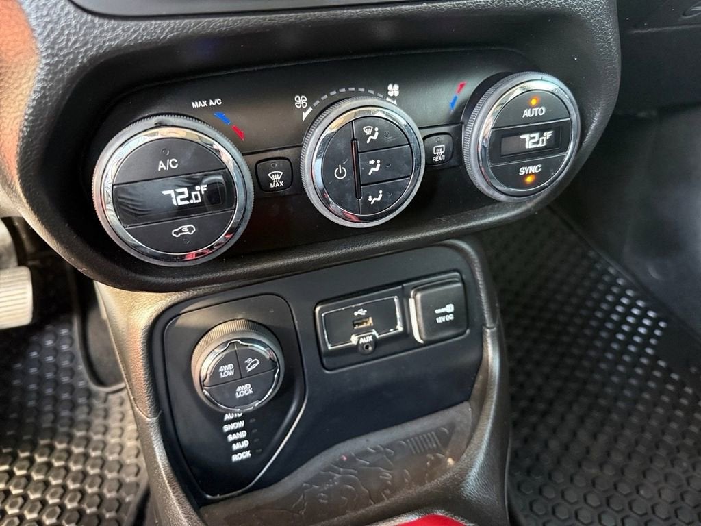 2017 Jeep Renegade Trailhawk